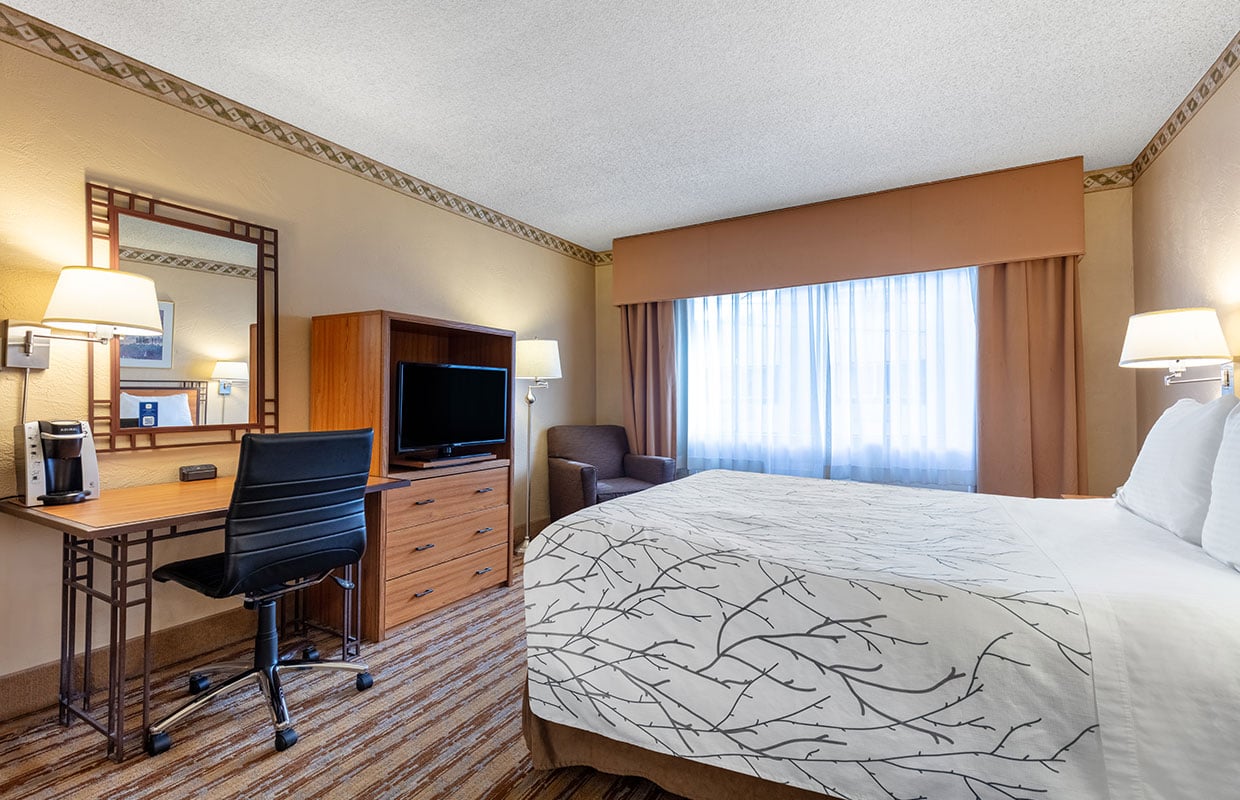extended-stay-rooms-at-travelodge-seattle-center-washington